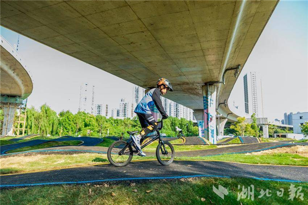 武漢：“被遺忘的角落”變身城市樂享空間