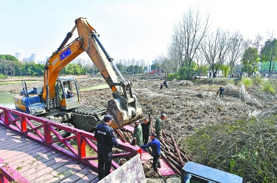 黃鶴樓公園精雕細刻 解放公園敞門造景