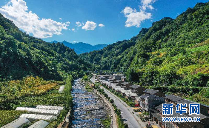 湖北竹溪：泉溪鎮石板河村礦院變景區