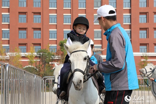 馬術運動進校園 武漢26所試點學校三年級以上學生可體驗