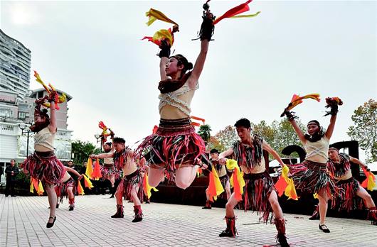 土家文化“活化”展覽在武漢舉行