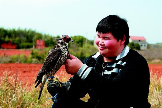 郵遞員15年救鳥300余只