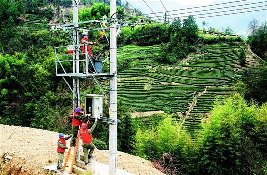 湖北秭歸：炒茶煤改電保護生態