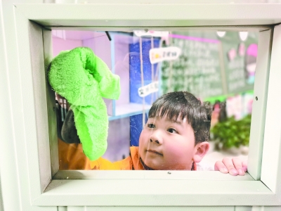 全校學生參與“我們的勞動日” 小學生期末交走心的“勞動作業”