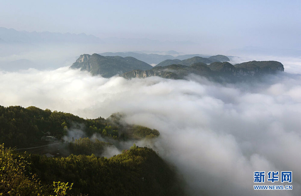 湖北巴東：武落鐘離山磅薄大氣