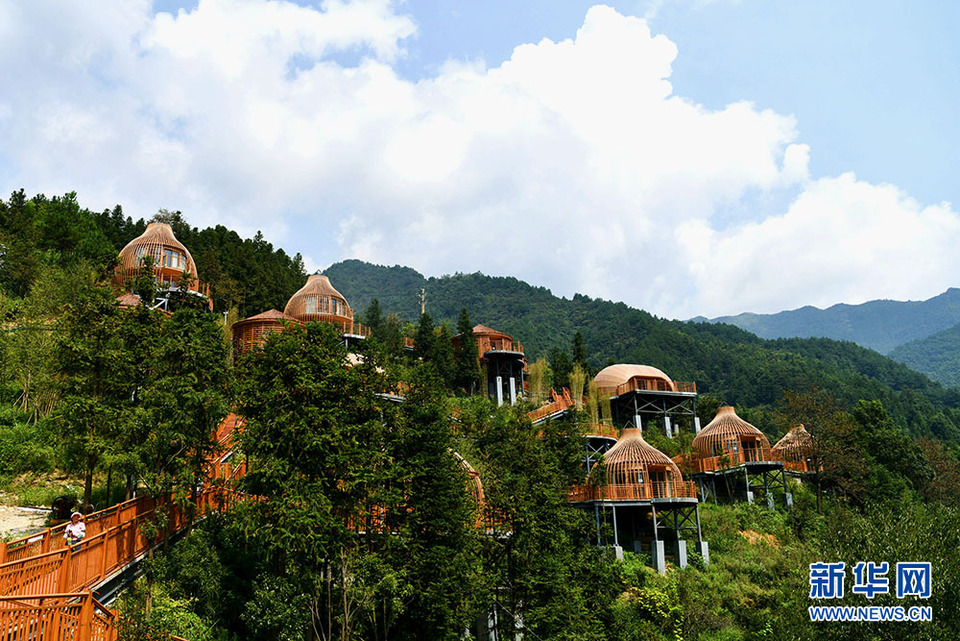 湖北通城內衝古村寨“瑤”身蝶變旅遊名村