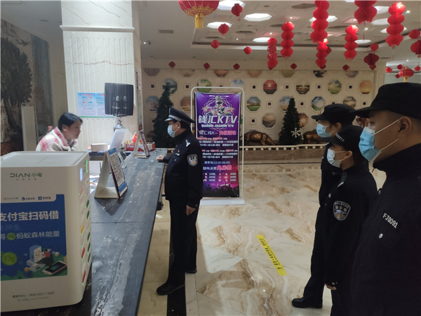 荊門東寶警方持續開展集中清查整治統一行動_fororder_6af5fe62157c6b7fd3fccdd00e6ea040