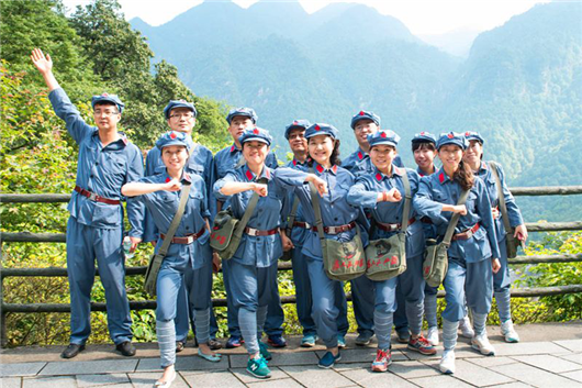 【湖北】【客戶稿件】麻城龜峰山景區舉辦“穿紅軍服 走紅軍路”系列體驗活動