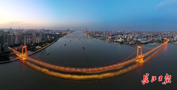 全國兩會代表委員熱議：以武漢為中心，引領長江中游城市群一體化發展