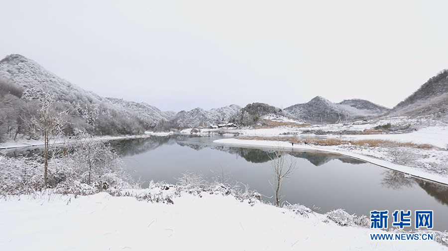 雪後二仙岩 雲翻霧卷的冰雪世界