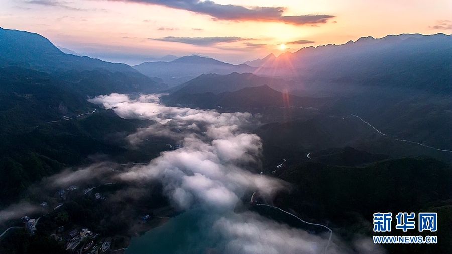 雲霧繚繞屯堡鄉