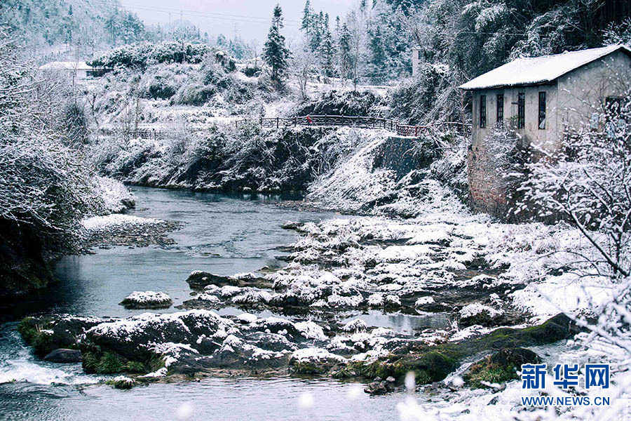 雪後灣田村 靜美如國畫