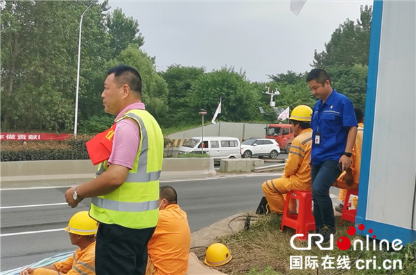 【A】【視頻單獨送審】乘風破浪戰大汛丨巡堤查險、閘口值守 武漢江岸區諶家磯防汛人枕戈待旦