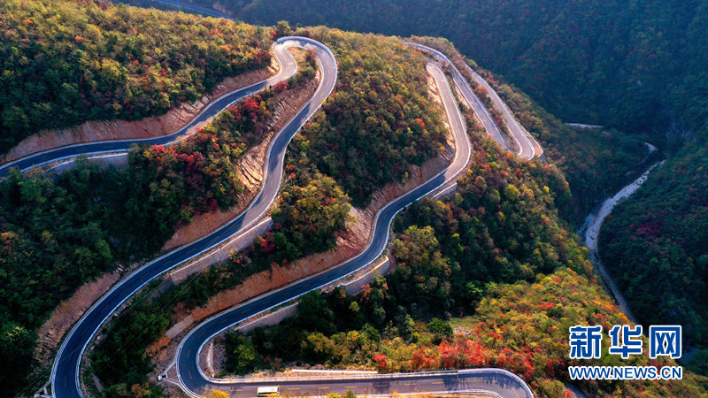 湖北南漳：層林盡染秋色美