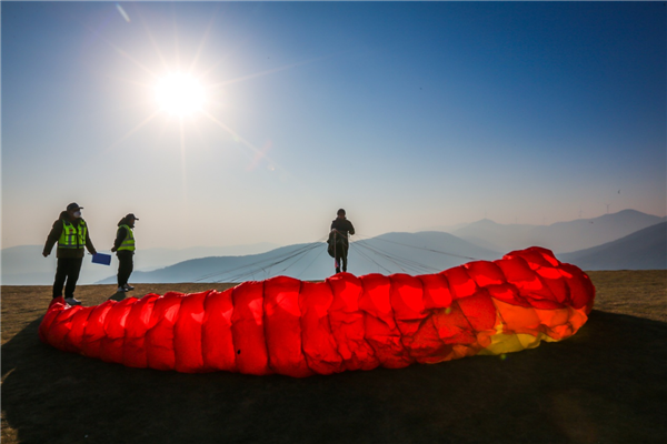 2022年全國滑翔傘定點聯賽總決賽在荊門東寶聖境山舉行_fororder_圖片6