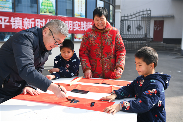 湖北棗陽70場惠民展演讓群眾樂享“文化大餐”_fororder_圖片1