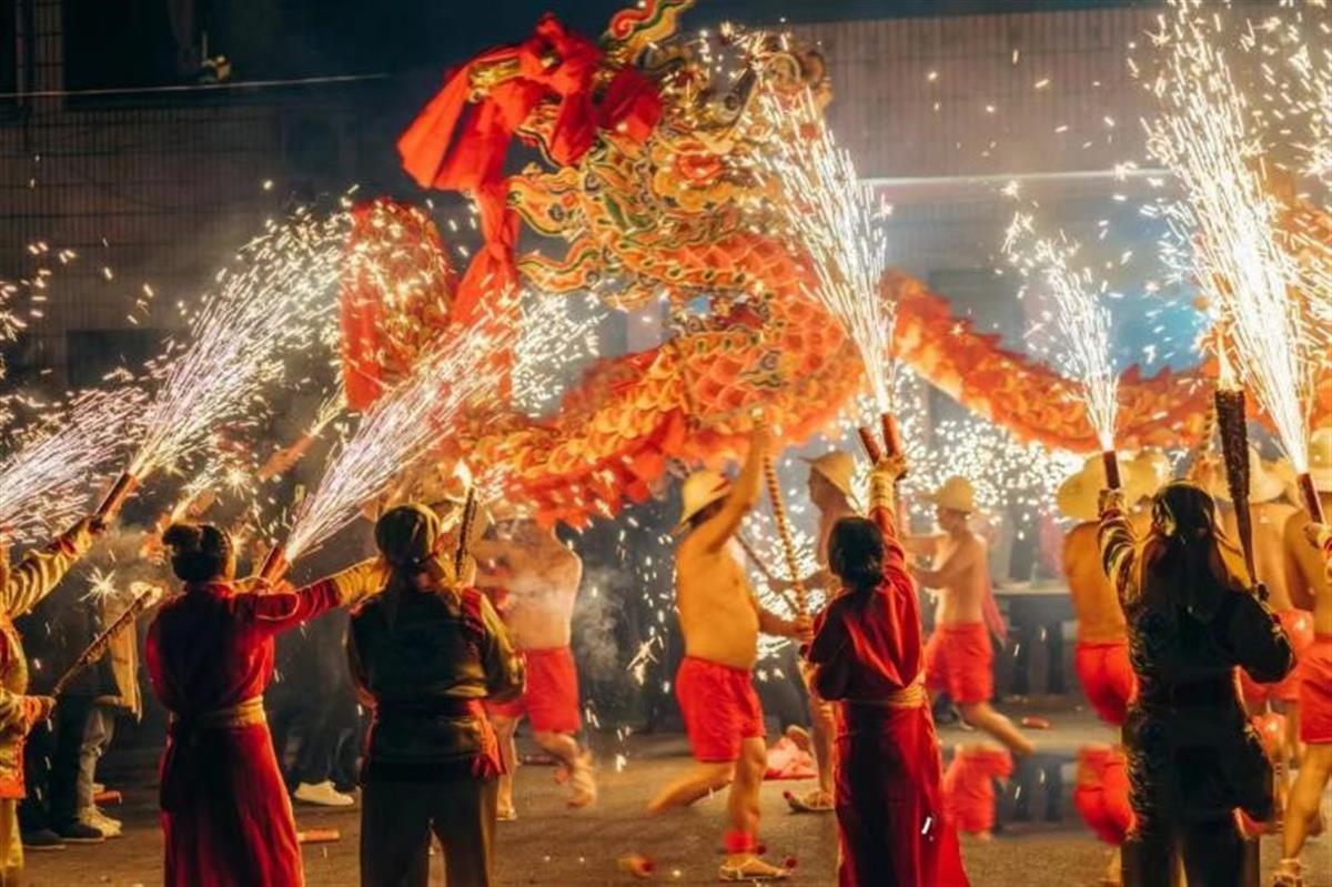 荊楚年味濃 “鍾情湖北過大年”15條旅遊線路發佈