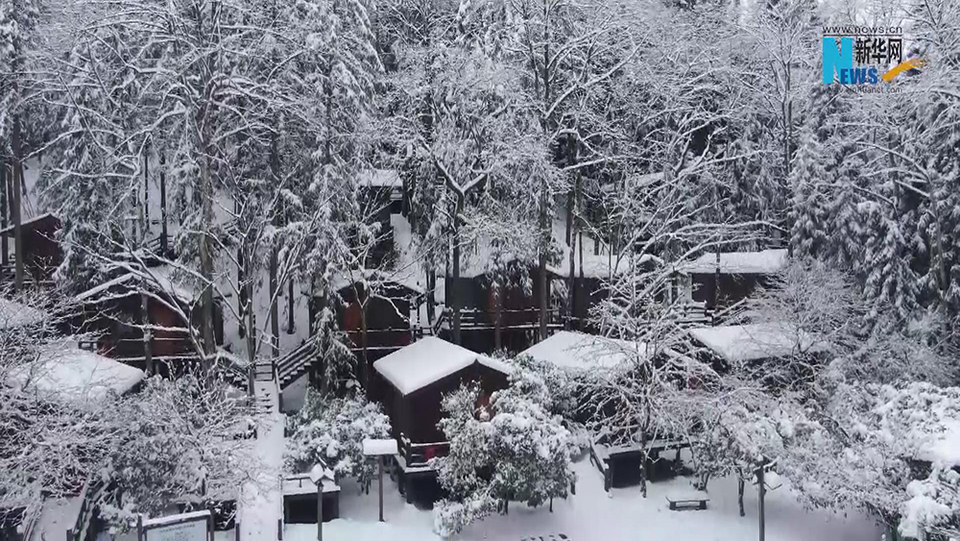 湖北咸豐：飛雪踏春來