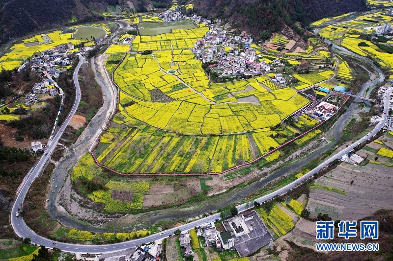 湖北咸豐：農旅融合鋪錦繡