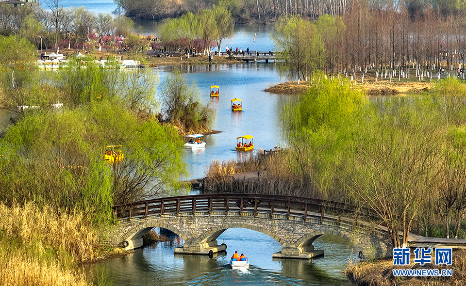 襄陽好風日 “荒洲”變公園