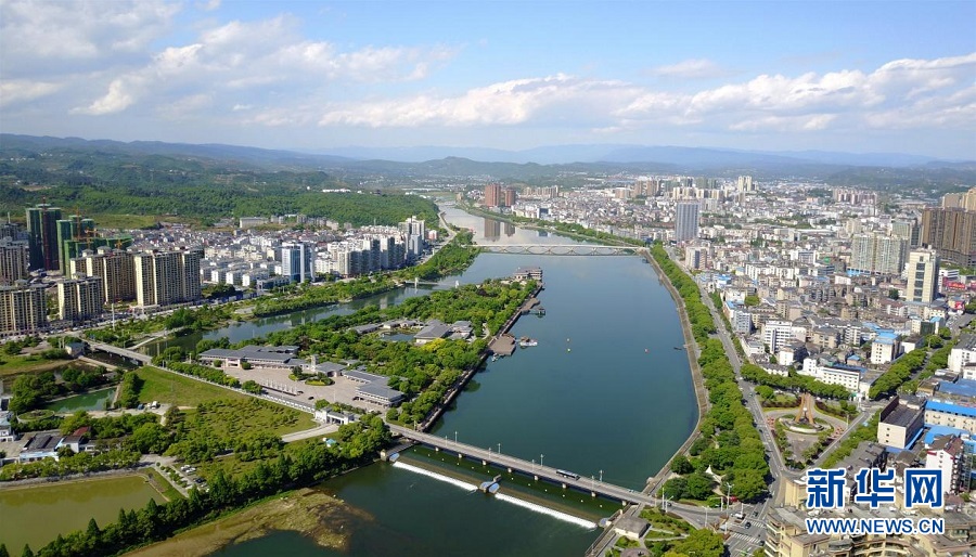 江豚多了、河流清了、岸線綠了 宜昌將長江大保護注入城市肌理