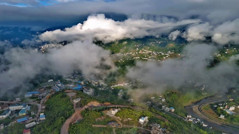 湖北鶴峰：雲中之城 宛若仙境