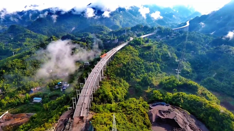 湖北鶴峰：雲中之城 宛若仙境