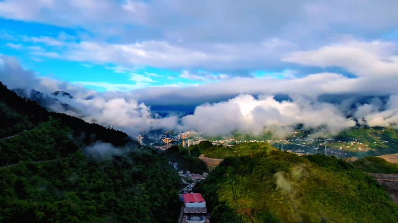 湖北鶴峰：雲中之城 宛若仙境