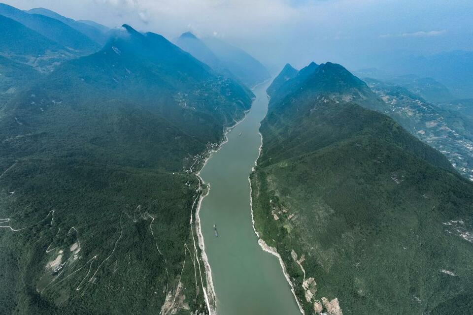 （新時代中國調研行·長江篇）長江行丨峻秀三峽