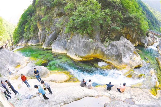 面積超1000平方千米 組合層次豐富  十堰鄖西發現大規模岩溶景觀群落_fororder_01