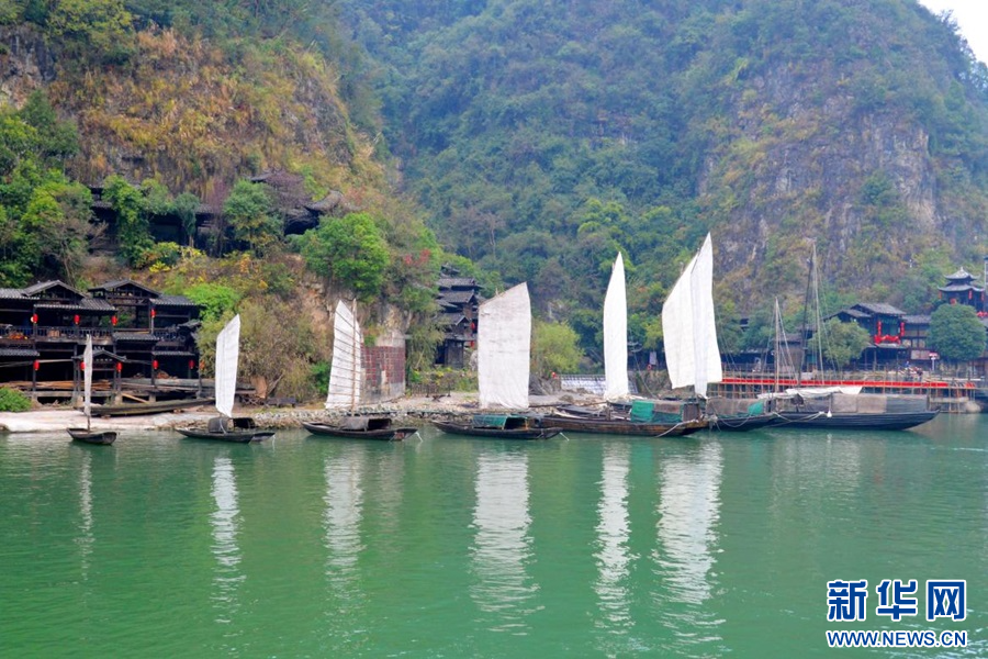 湖北宜昌：假日遊賞峽江好風光