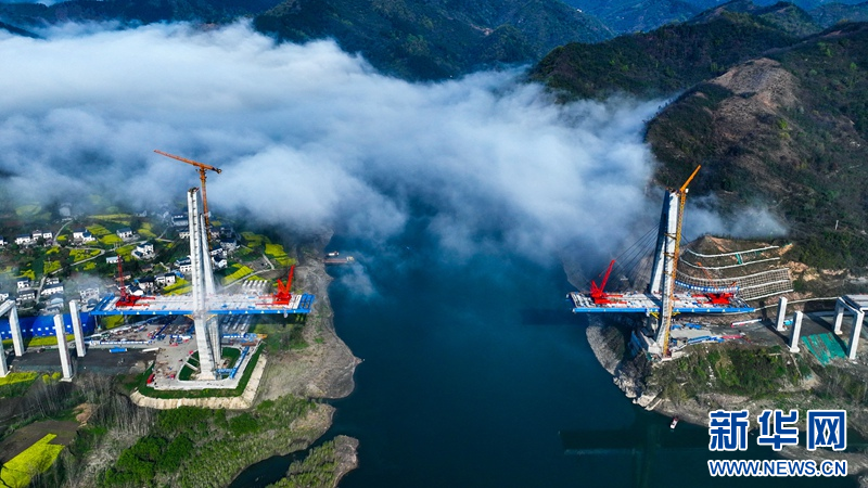 湖北十堰：天橋架仙境