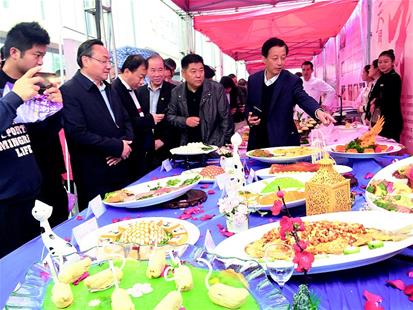 “襄陽名宴”展示500多道菜品