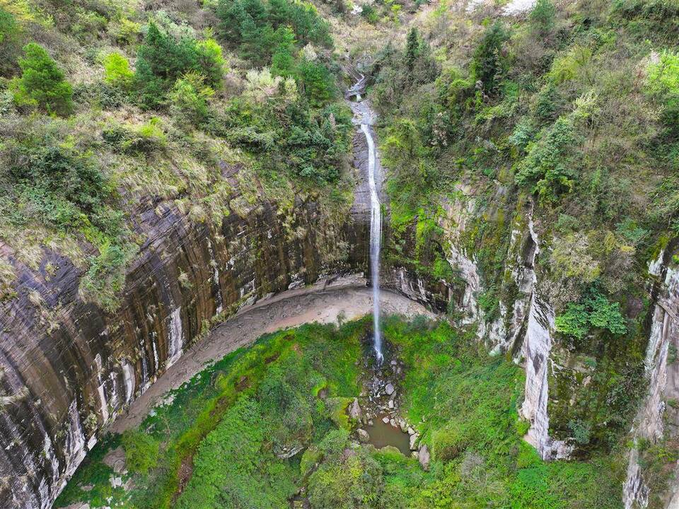 天坑、峽谷、古生物化石 湖北發現一批珍貴旅遊資源