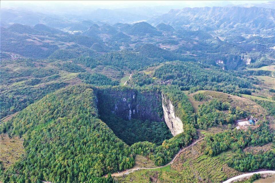 天坑、峽谷、古生物化石 湖北發現一批珍貴旅遊資源