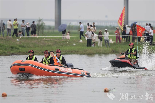 千年古鎮黃花澇舉辦龍舟大賽_fororder_微信圖片_20240611091949