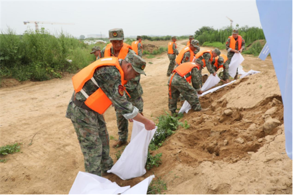 襄陽襄州：軍地企攜手守護江河安然_fororder_微信圖片_20240703100849