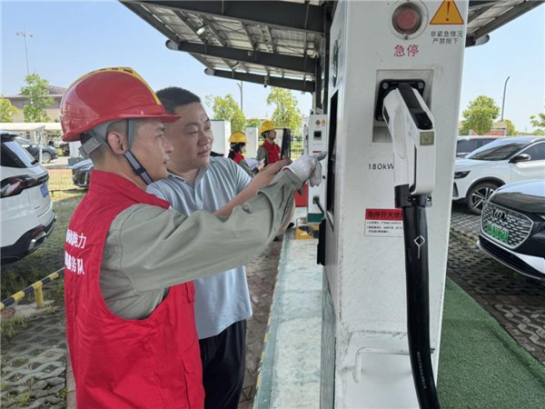 湖北黃岡：新增900個充電樁  擴建綠色出行“生態圈”_fororder_圖片21