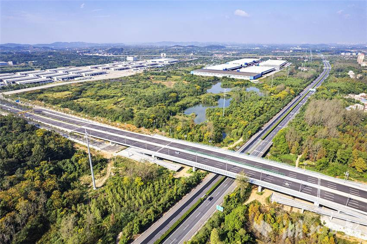 山湖大道通車 武漢再添一條生態南北大道_fororder_微信圖片_20240919093159