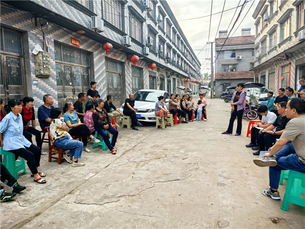 洪湖市：以“板凳普法”+“法律明白人”議事平臺築牢基層法治建設根基_fororder_圖片6
