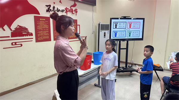武漢市青山區：垃圾分類宣傳出新招 “小小宣傳員”上崗_fororder_圖片3