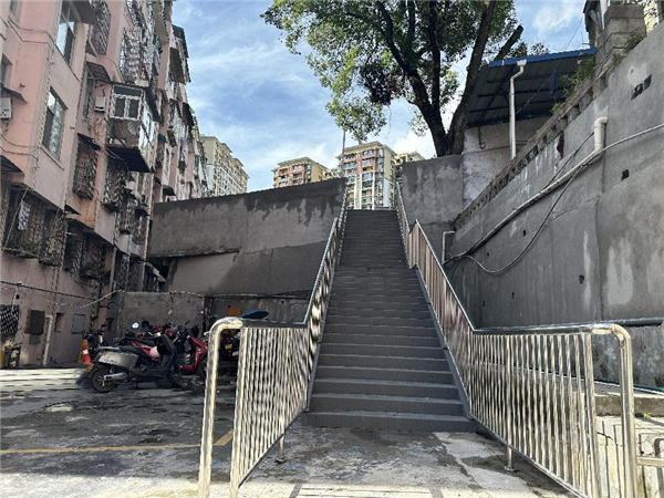 恩施市：攜手共建公益步道 助力破解校園周邊群眾交通難題_fororder_圖片7