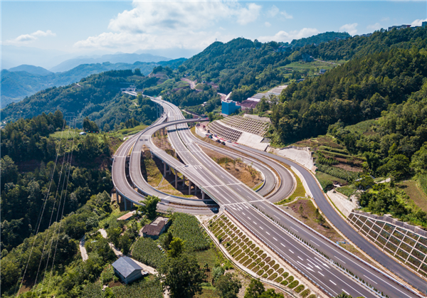 重慶巫雲開高速公路全線建成通車_fororder_圖片18