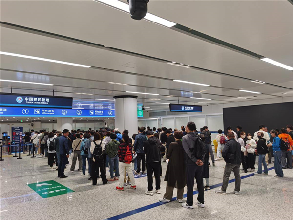 免簽入境人次增長94% 三峽航空口岸國際“朋友圈”擴至35國_fororder_17615e33af2c45c3bfb9c8542c3ea944