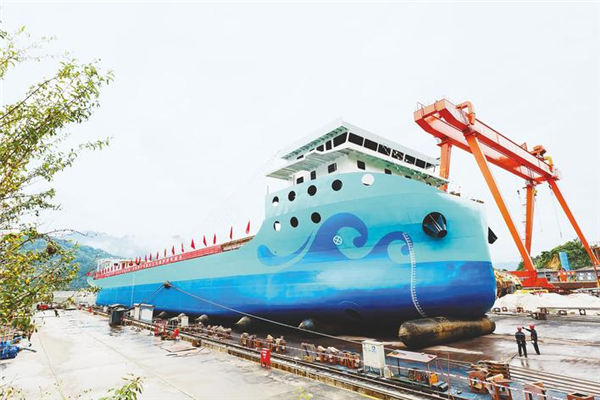 全球最大純電動運輸船在宜昌下水_fororder_微信圖片_2025-10-24_092721_465