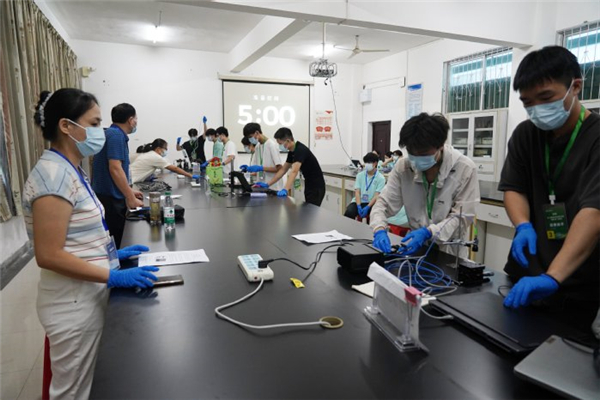 第十三屆全國大學生光電設計競賽（中部區賽）決賽在黃岡師範學院舉行_fororder_3697e88d-c6ef-4e28-9ddb-5bbcc40abece