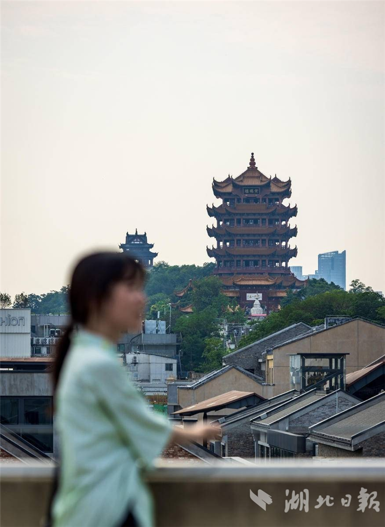 “跟黃鶴樓同框”帶火多條文旅街巷_fororder_05