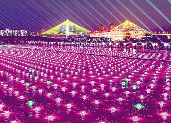 現代科技渲染大江風華 4000架無人機演繹“江豚逐浪來”_fororder_微信圖片_2025-09-11_094709_539