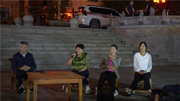 “鄉村夜話”探尋堯治河蝶變路——“年入50萬，我們全家都離不開這座大山”_fororder_9e76c99ca74644c2a35cb91f60544924