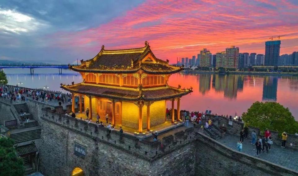 千年古城VS現代狂歡 襄陽打造盛夏“水陸詩”立體親子遊
